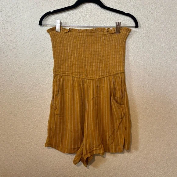 American Eagle Yellow & Cream Striped Smocked Top Strapless Romper Small - Picture 1 of 9